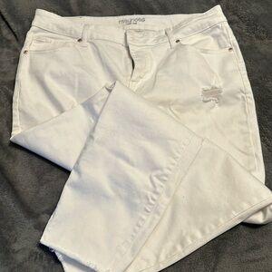 Maurice’s white high rise crop pant